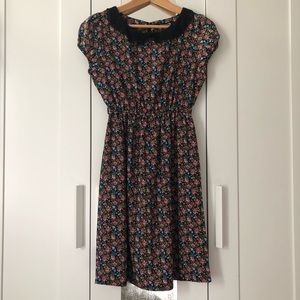 Forever 21 Lace Collared Floral Dress Size Small